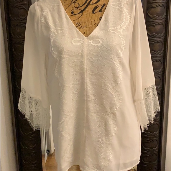 BKE boutique lace top! - Picture 2 of 7